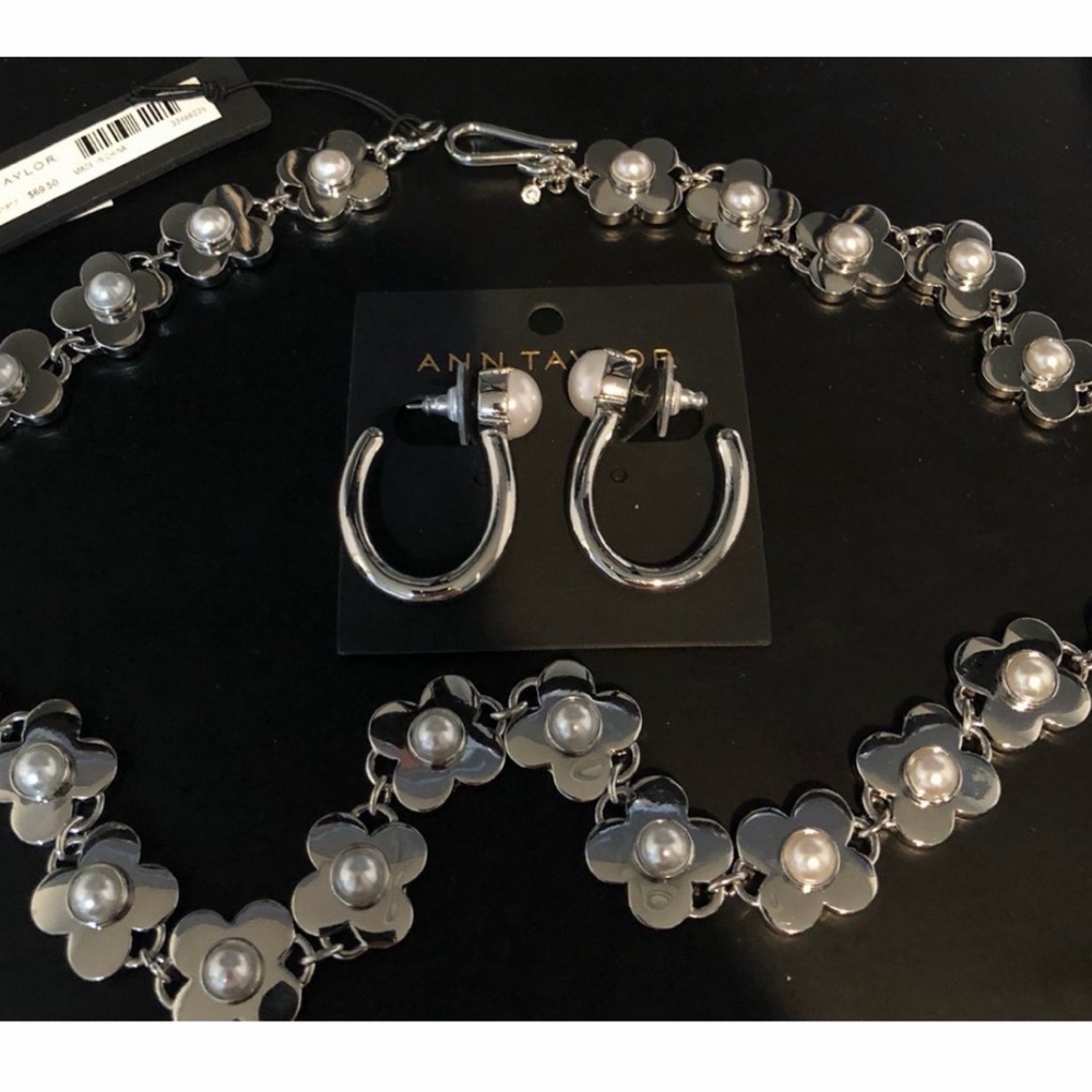 Ann Taylor Silver Floral Necklace with Pearl Accents - Picture 4 of 4